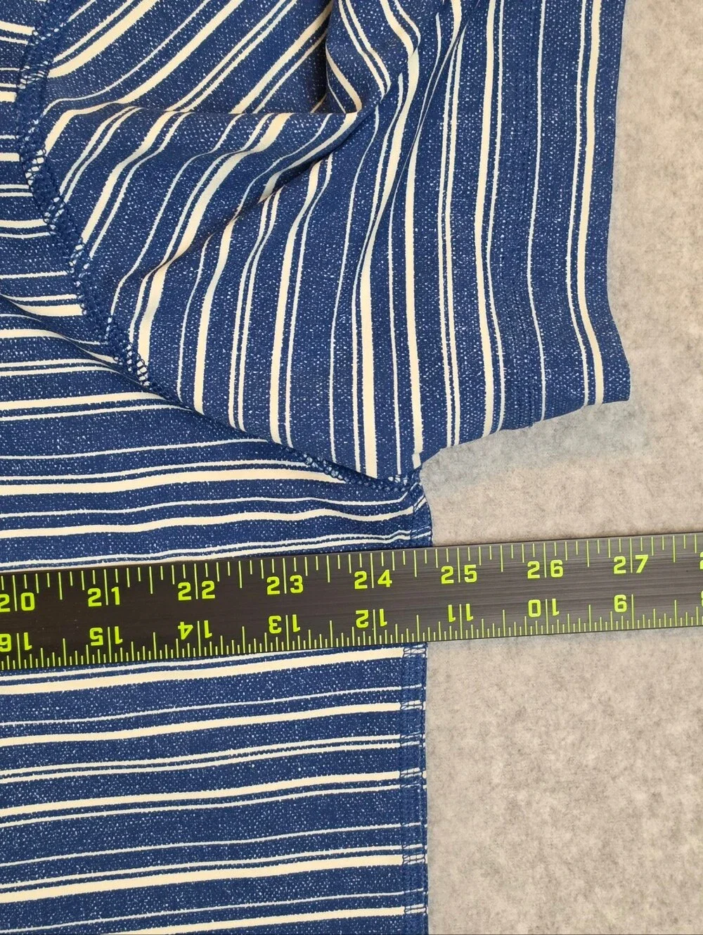 Lululemon Propel Polo Shirt Men's 2XL Blue White Stripe Golf Performance Stretch